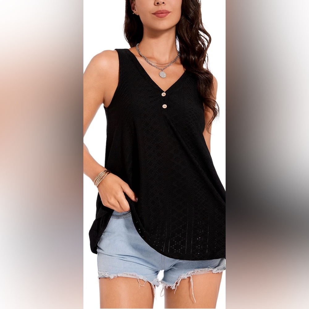 Chic Black Sleeveless Tank Top